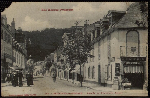 Les Hautes-Pyrénées 485. - Bagnères-de-Bigorre – Entrée du Boulevard Carnot